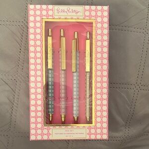 Lilly Pulitzer Patterned Pen Set with Gold Details